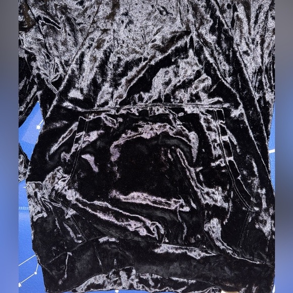 Halara relaxed fit velour/velvet hoodie small - Picture 3 of 3